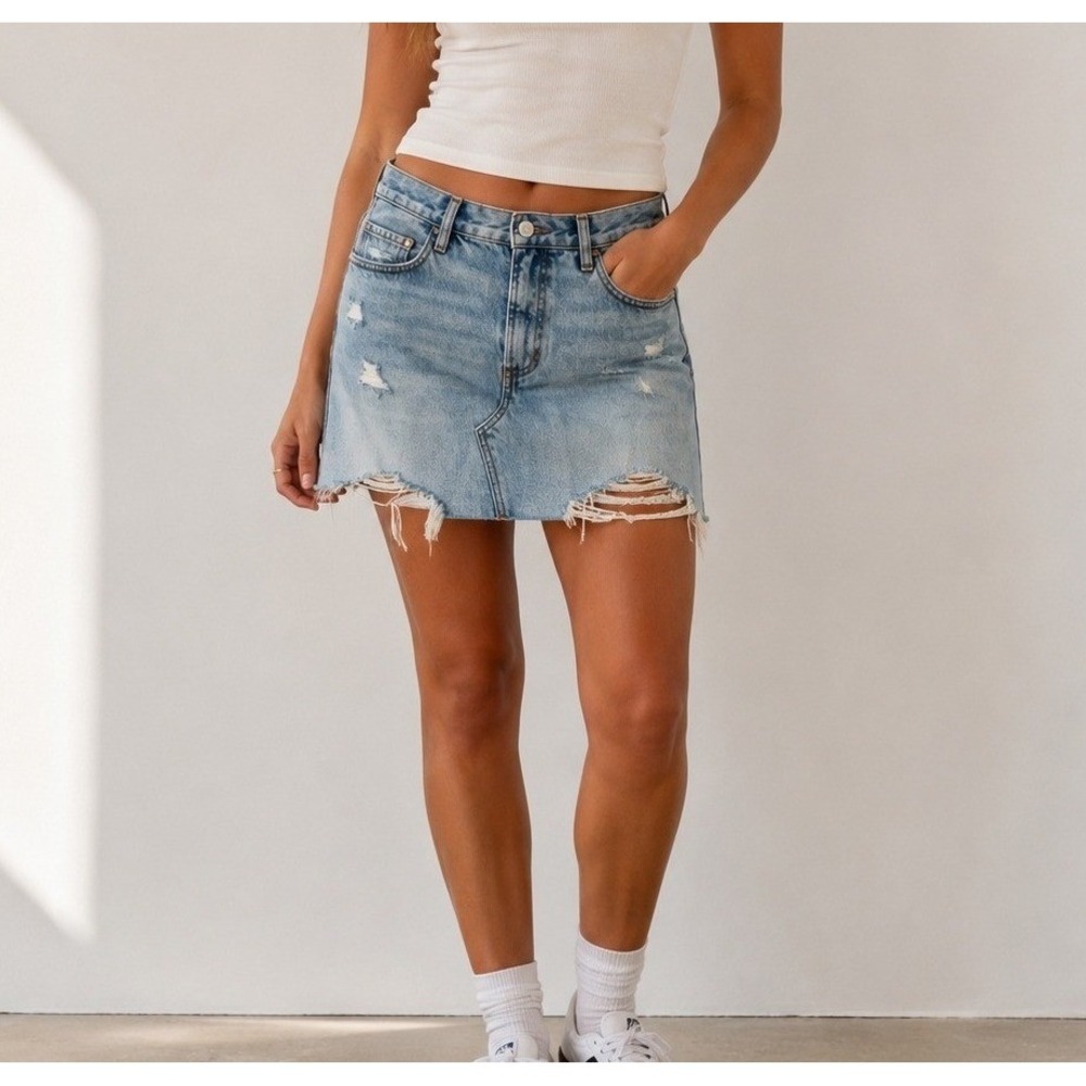 FRAME Le High N Tight Denim Mini Skirt Legacy Baines Distressed Light Wash 27